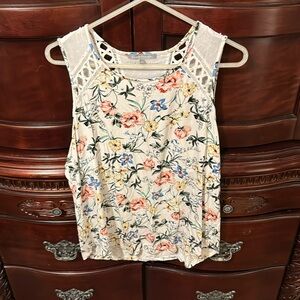 Daniel Rainn size large floral tank top